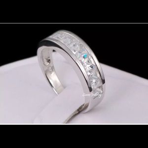 MENS STERLING SILVER CZ STONE AAA WEDDING BAND NEW